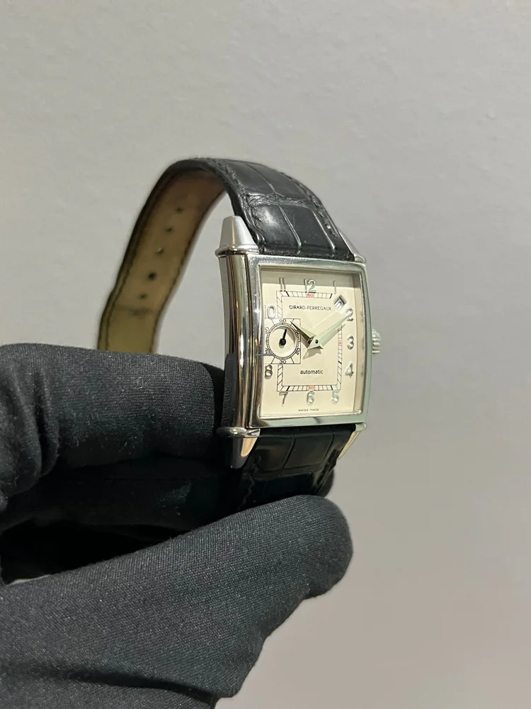 Girard Perregaux Vintage 1945 SMALL SECOND